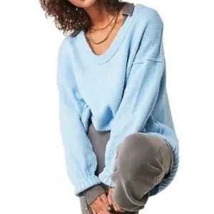 Free People women sweater blue  Brookside tunic sweater